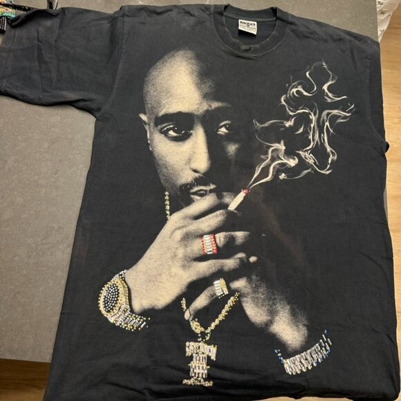 VTG Tupac Hip Hop Rap Studded Swarovski Blunt Chain T-Shirt - Picture 1 of 7